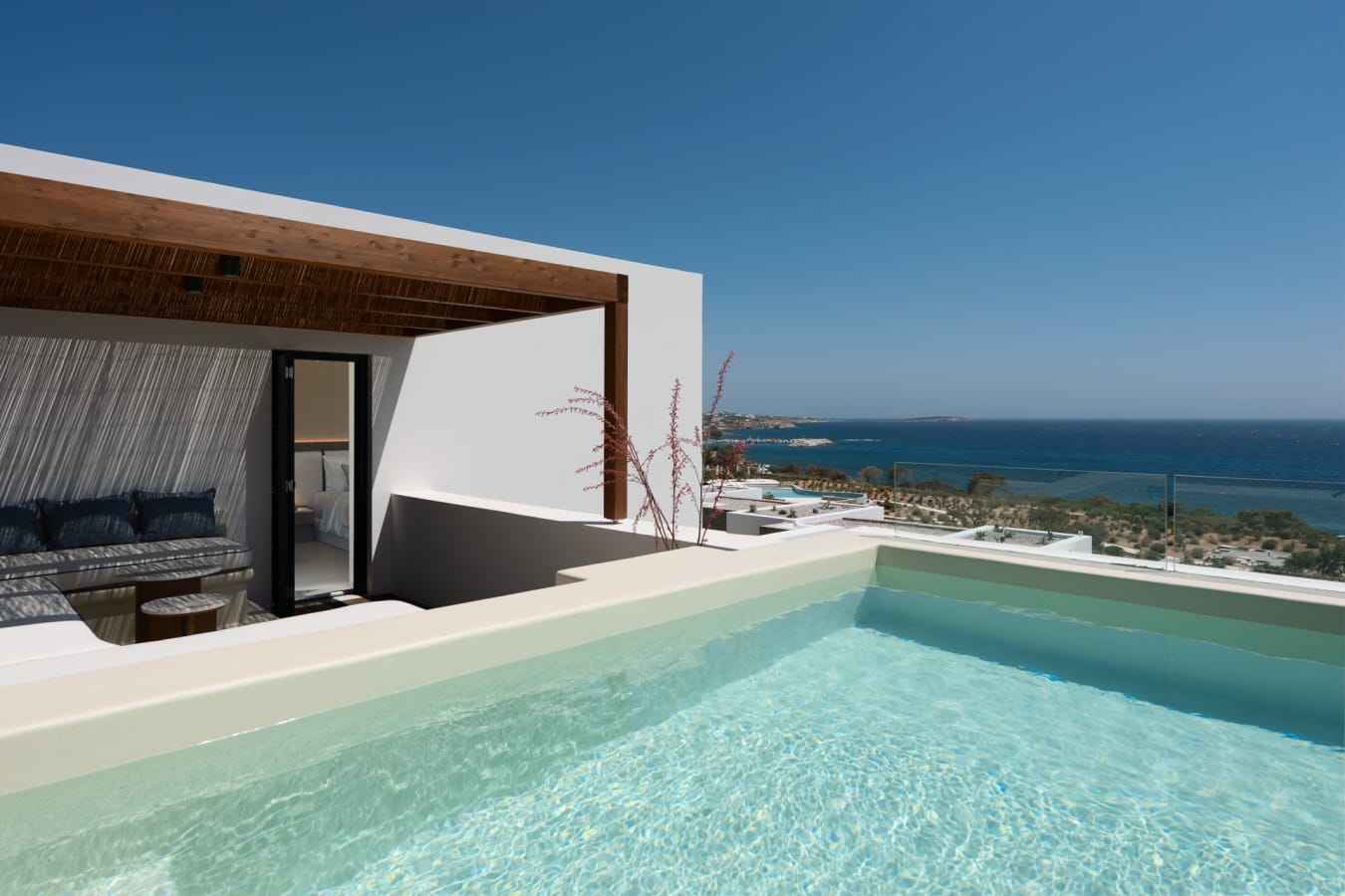 junior suite pool