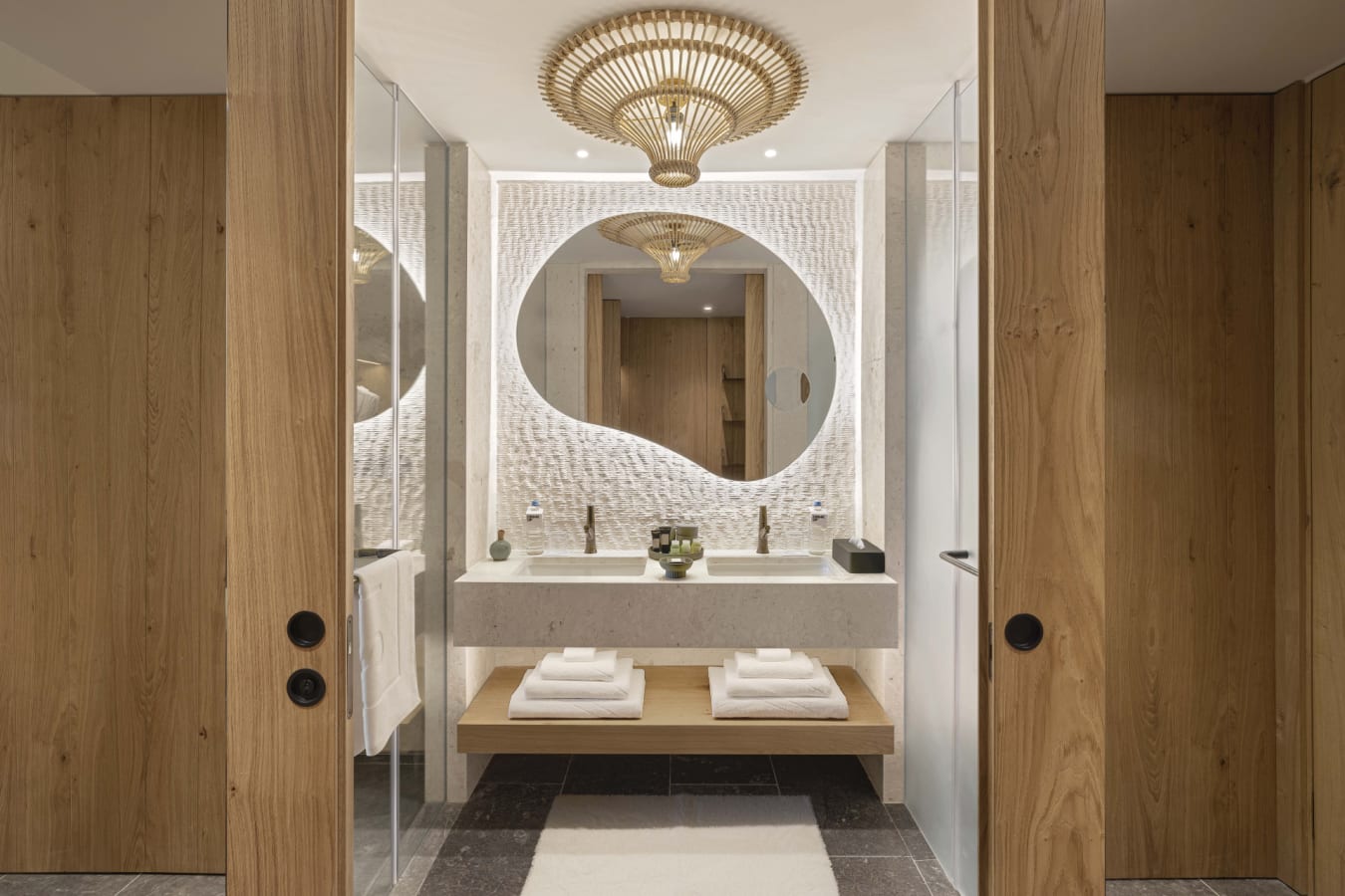 Room bathroom