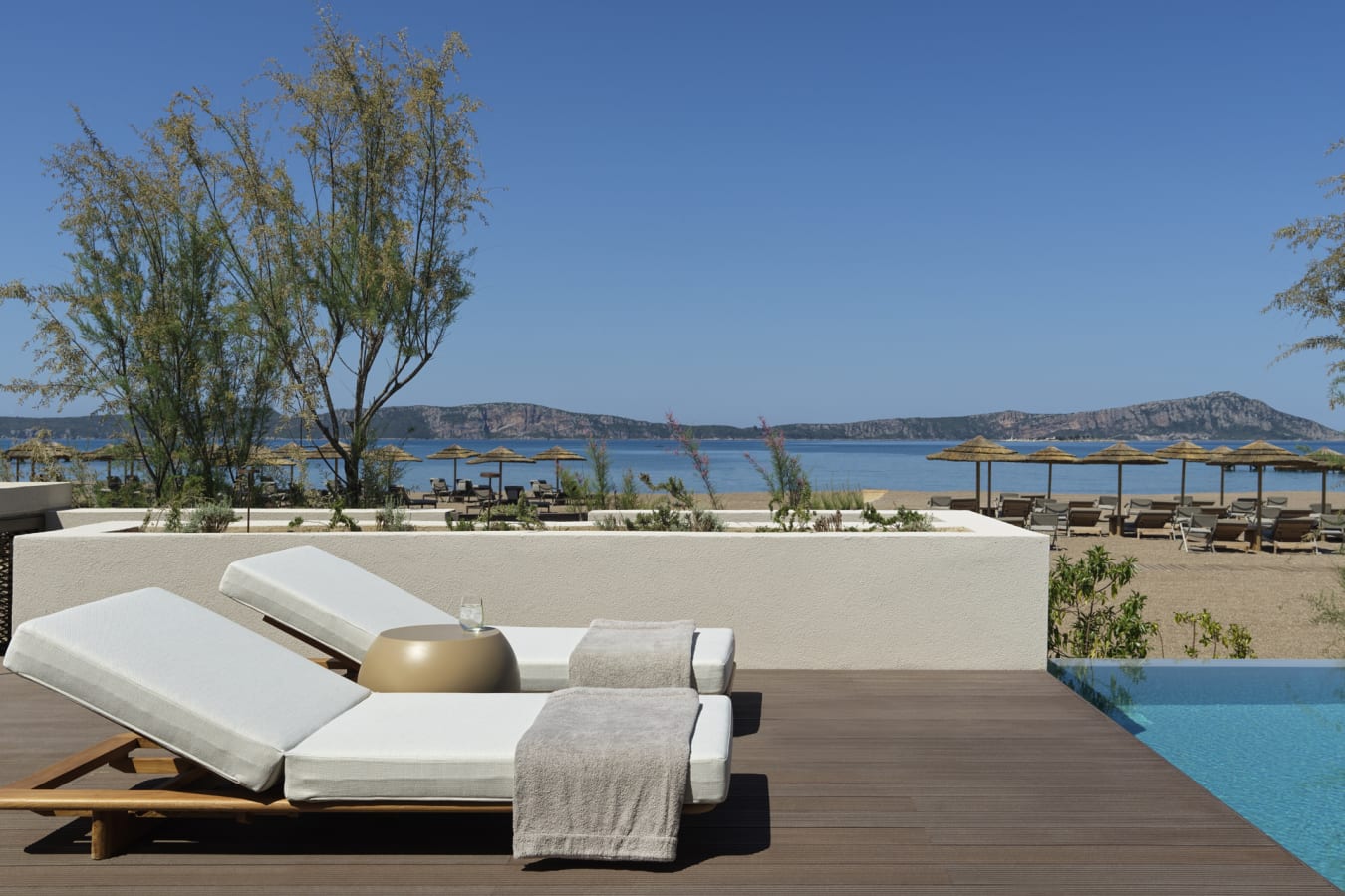 Beachront Suitepool