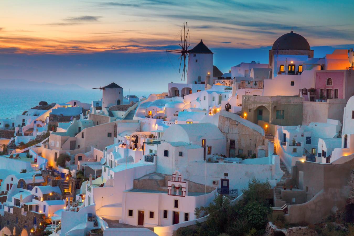 Oia - Classic Greek Islands