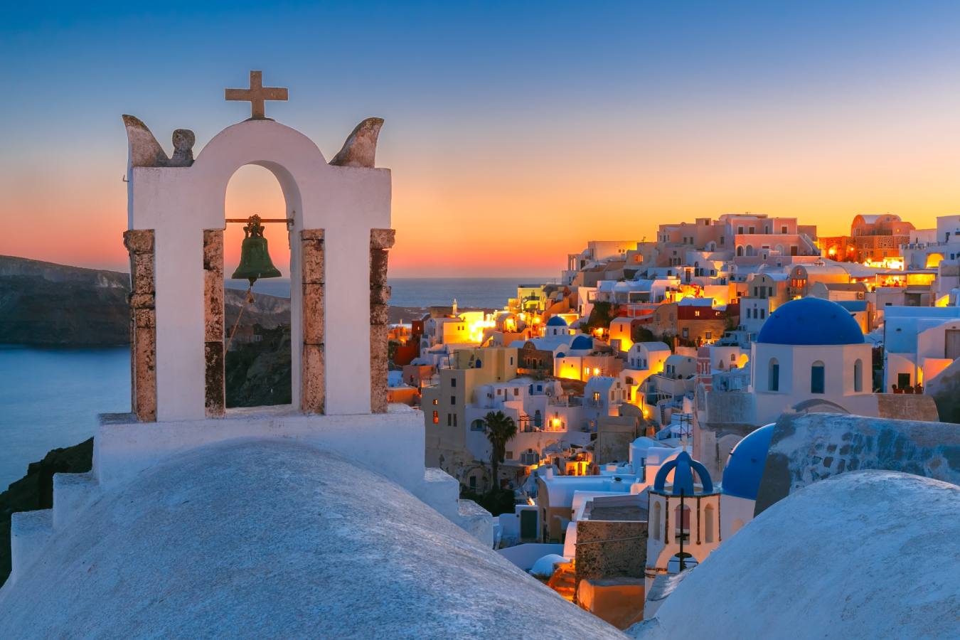 Santorini - Classic Greek Islands