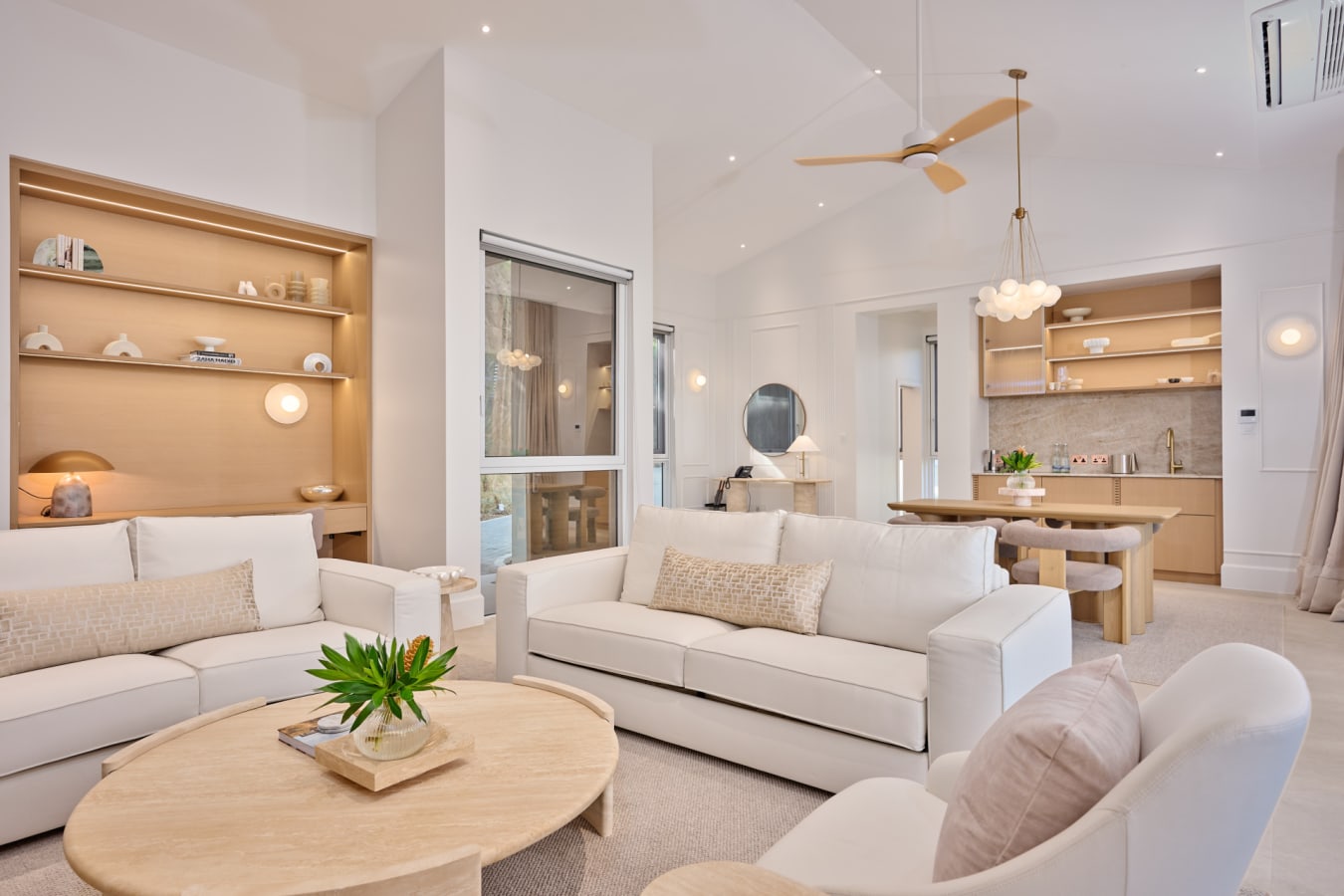 Suite living room 
