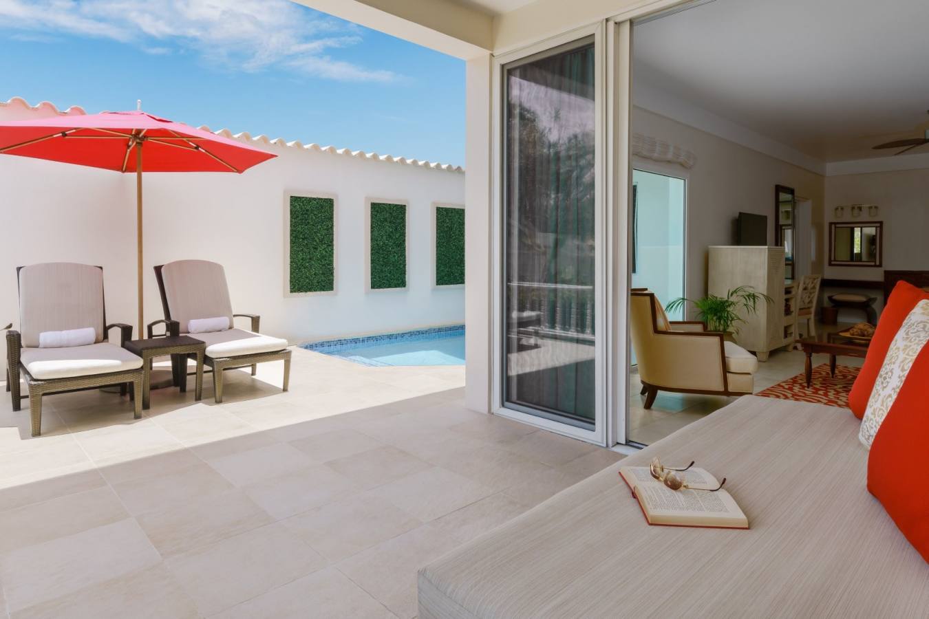 Atrium Pool Suites exterior 