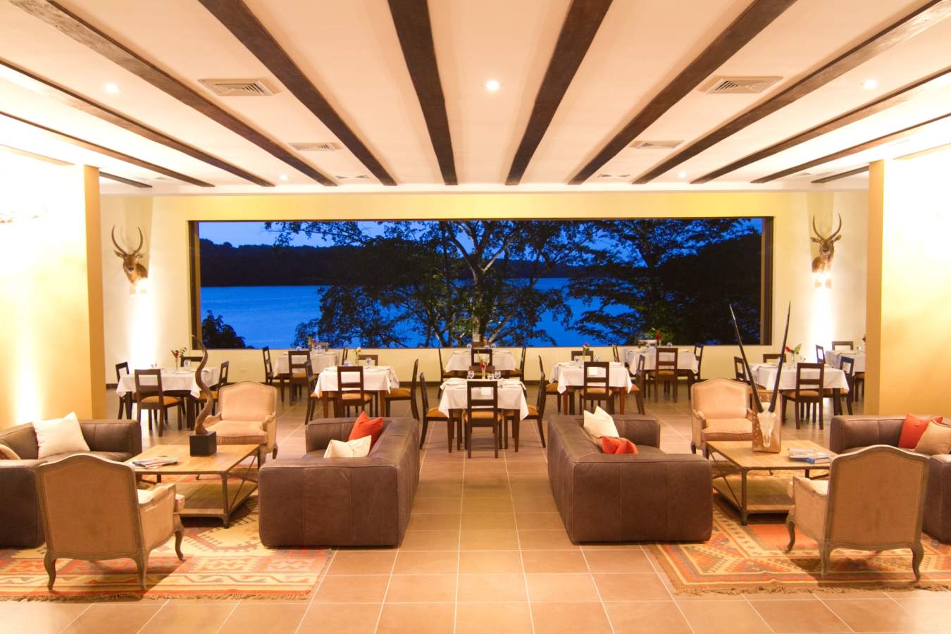 Restaurant and lounge - Las Lagunas