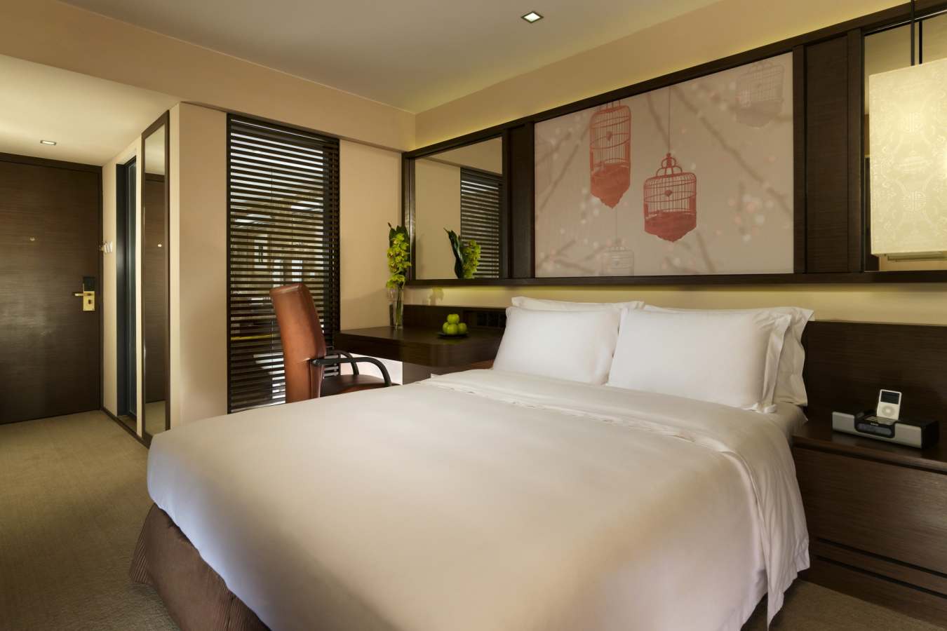 Deluxe Room - Eaton Hotel