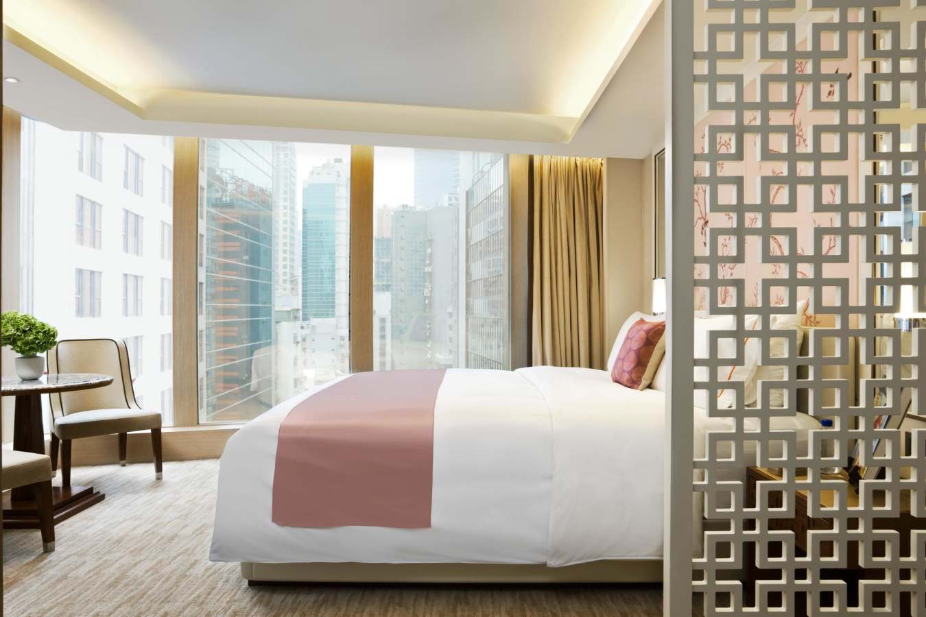 Deluxe Room - The Pottinger