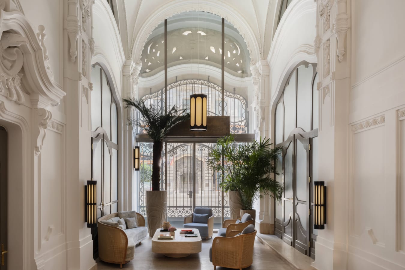 St Regis Budapest - lobby 