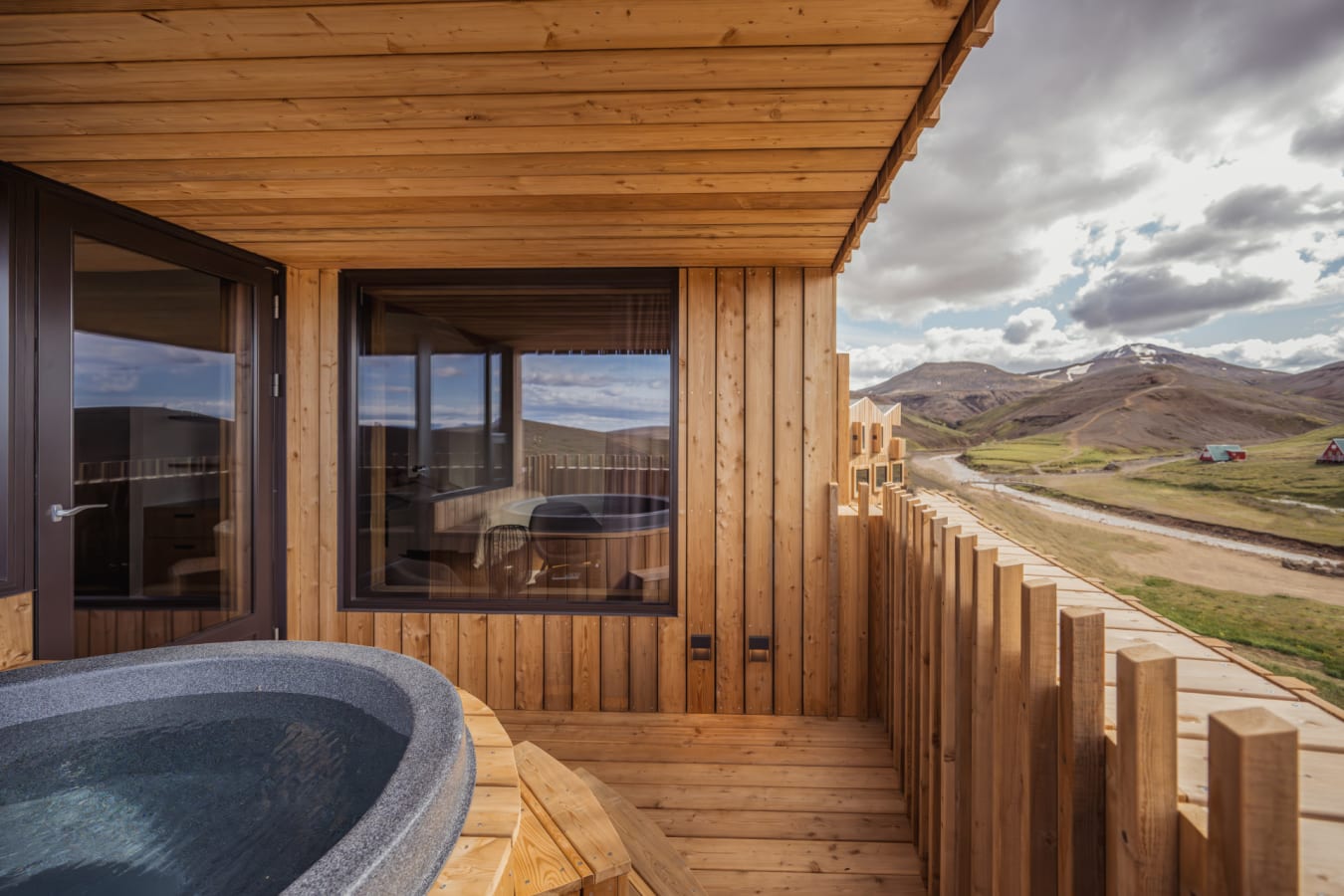 Higland Base Suite Exterior