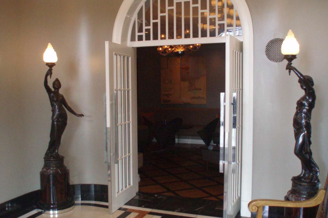 Main Entrance - Hotel Borg