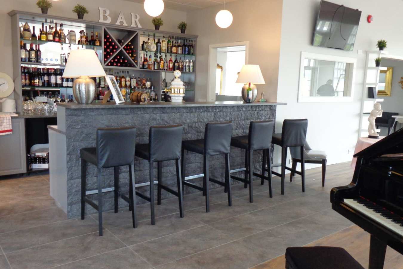 Bar - Hotel Grimsborgir