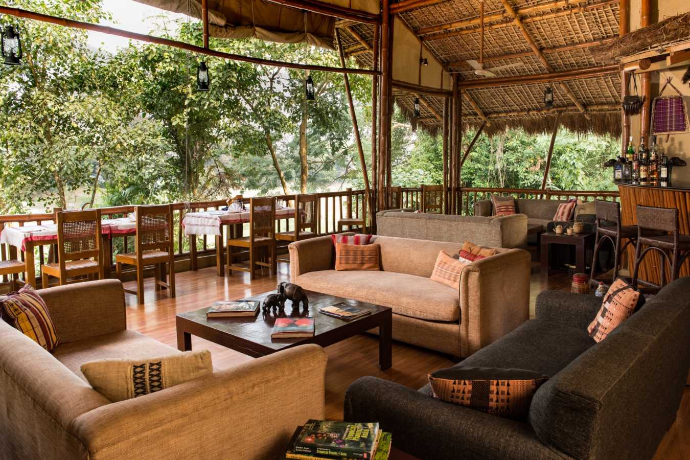 machan - Diphlu River Lodge 