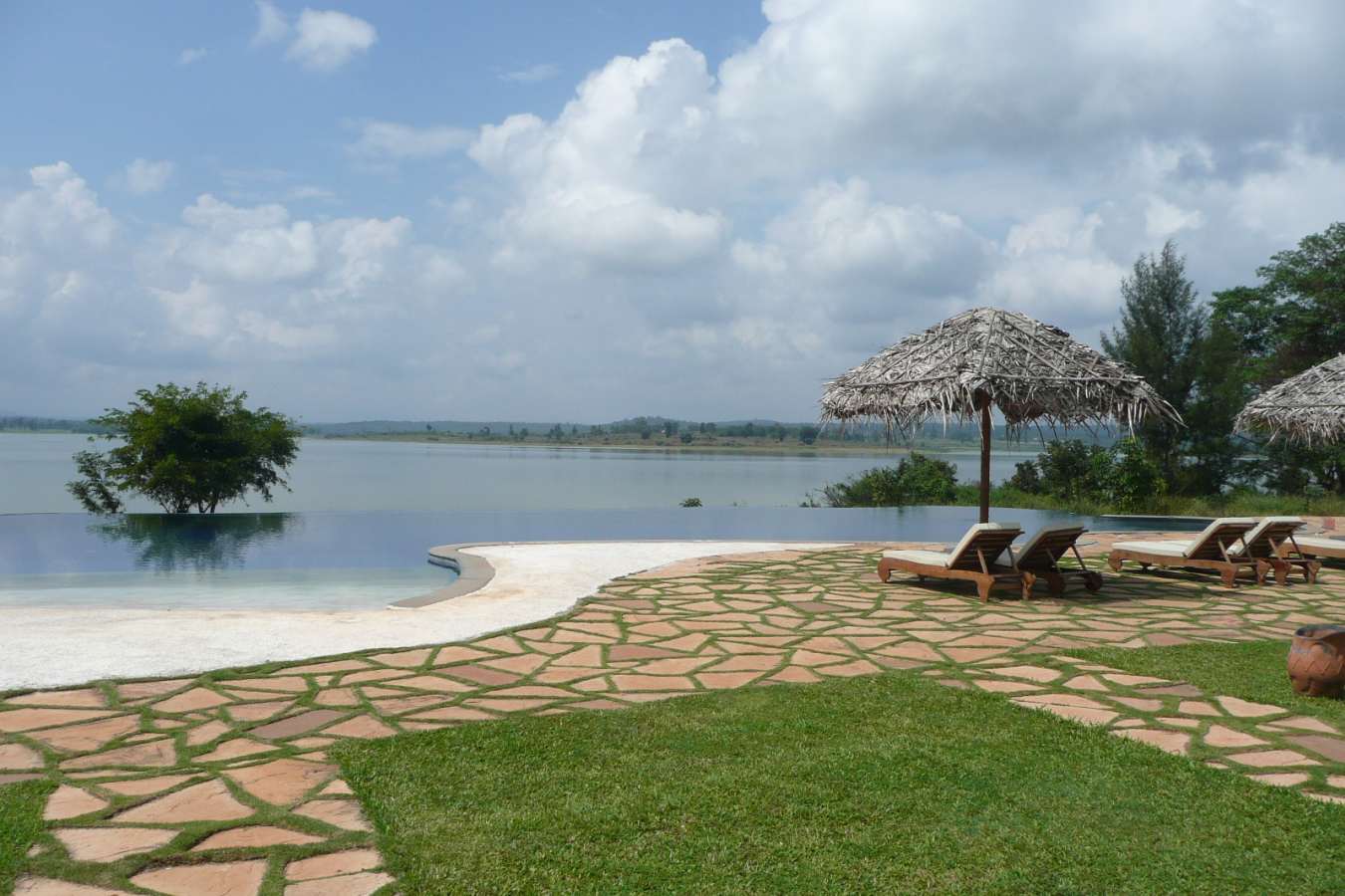 Infinity Pool - Evolve Back Kuruba Safari Lodge