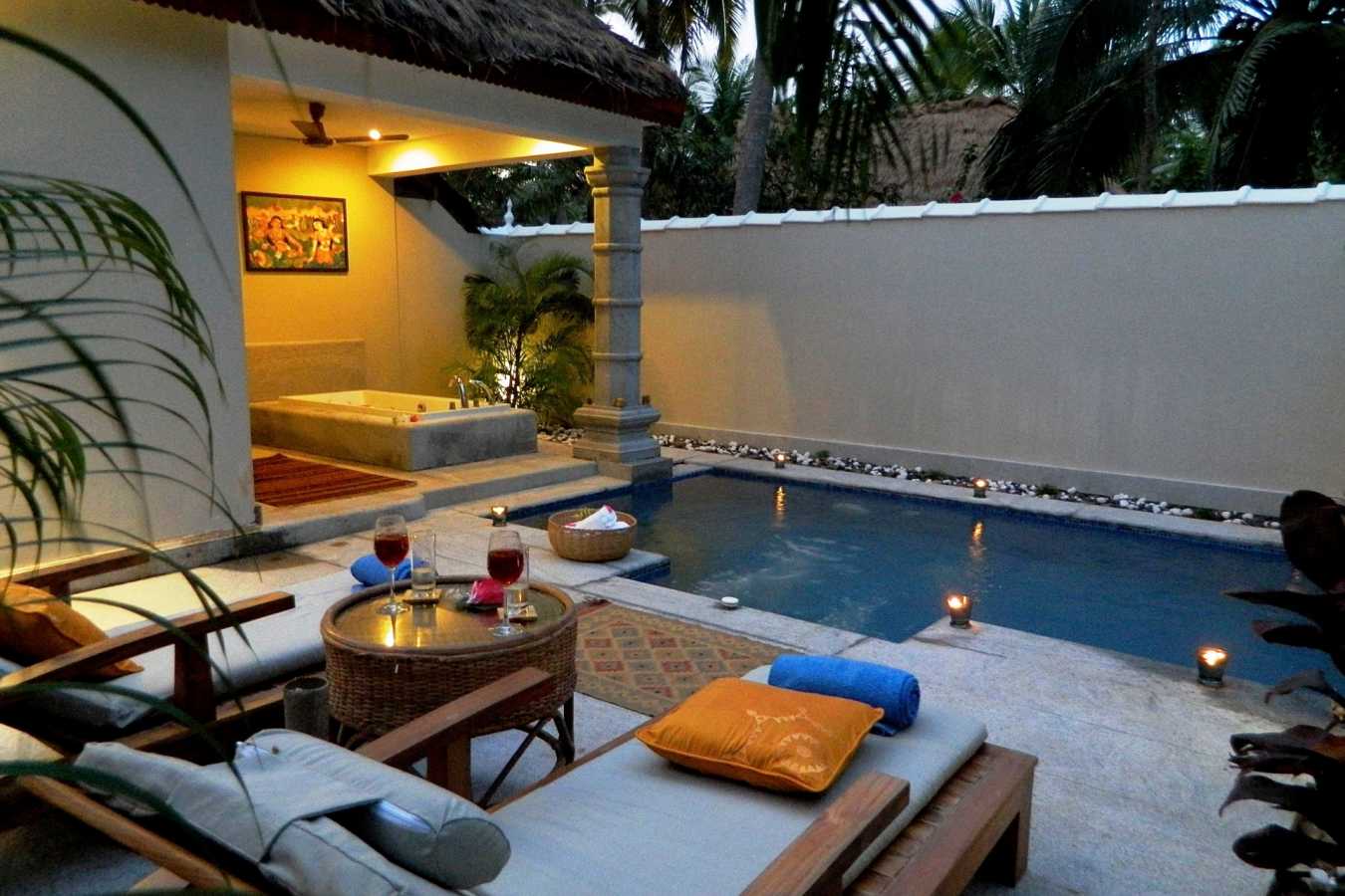 Private pool - Neeleshwar Hermitage