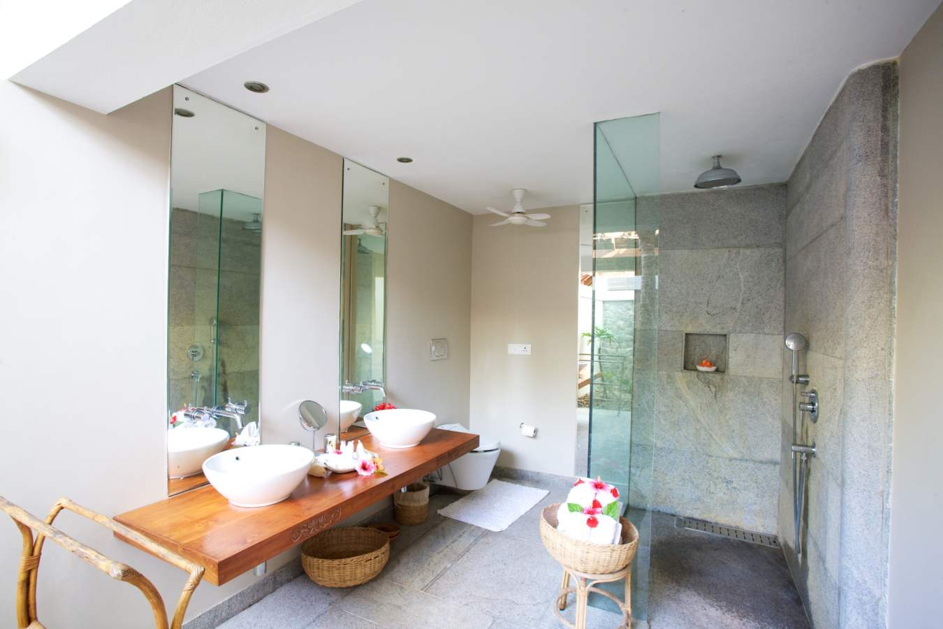 Shower - Neeleshwar Hermitage