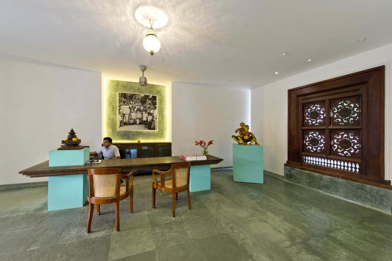 Welcome Desk - Purity