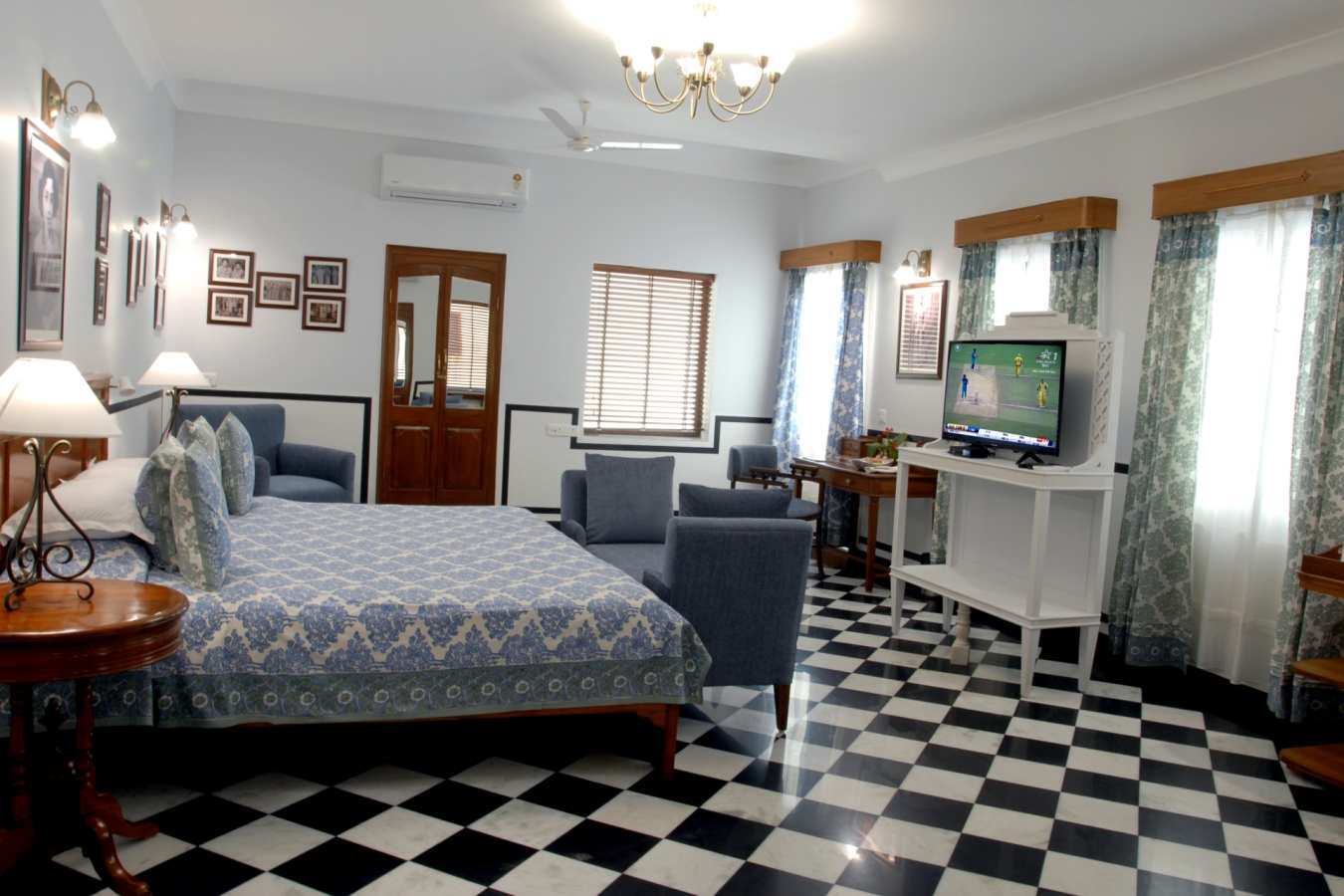 Spacious Rooms - Ratan Villas