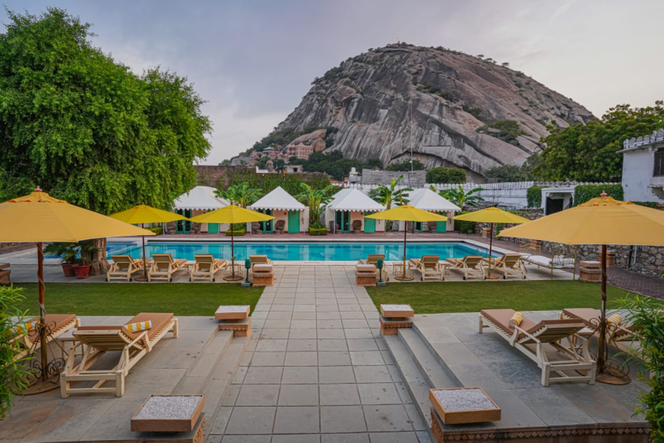 Pool View - Rawla Narlai