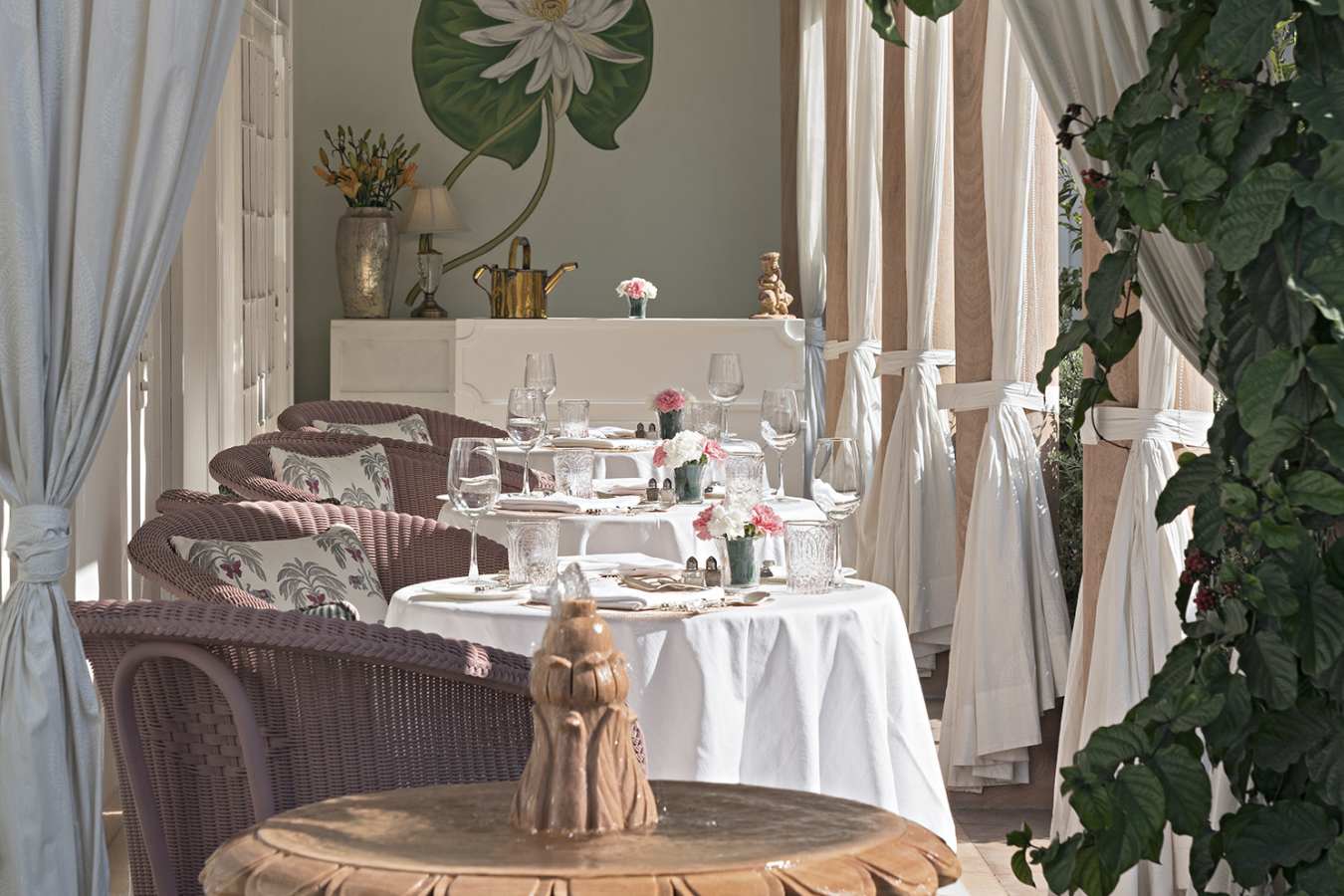 Outside dining - Rohet House