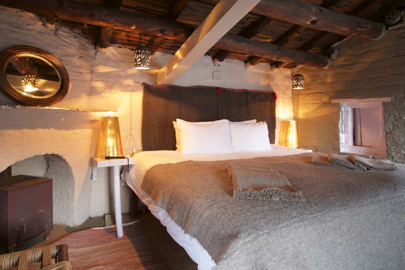 Shakti Deora Bedroom - Shakti Kumaon Village Houses