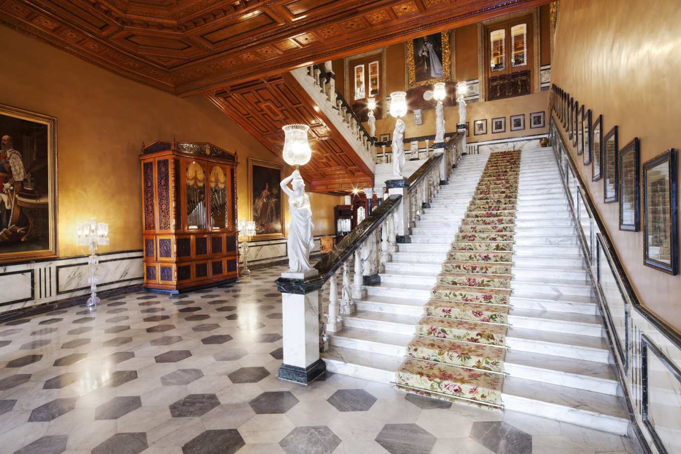 Staircase - Taj Falaknuma Palace