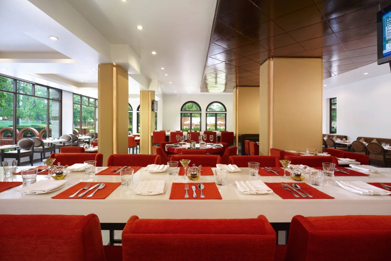 Dining - The Gateway Hotel Ganges Varanasi