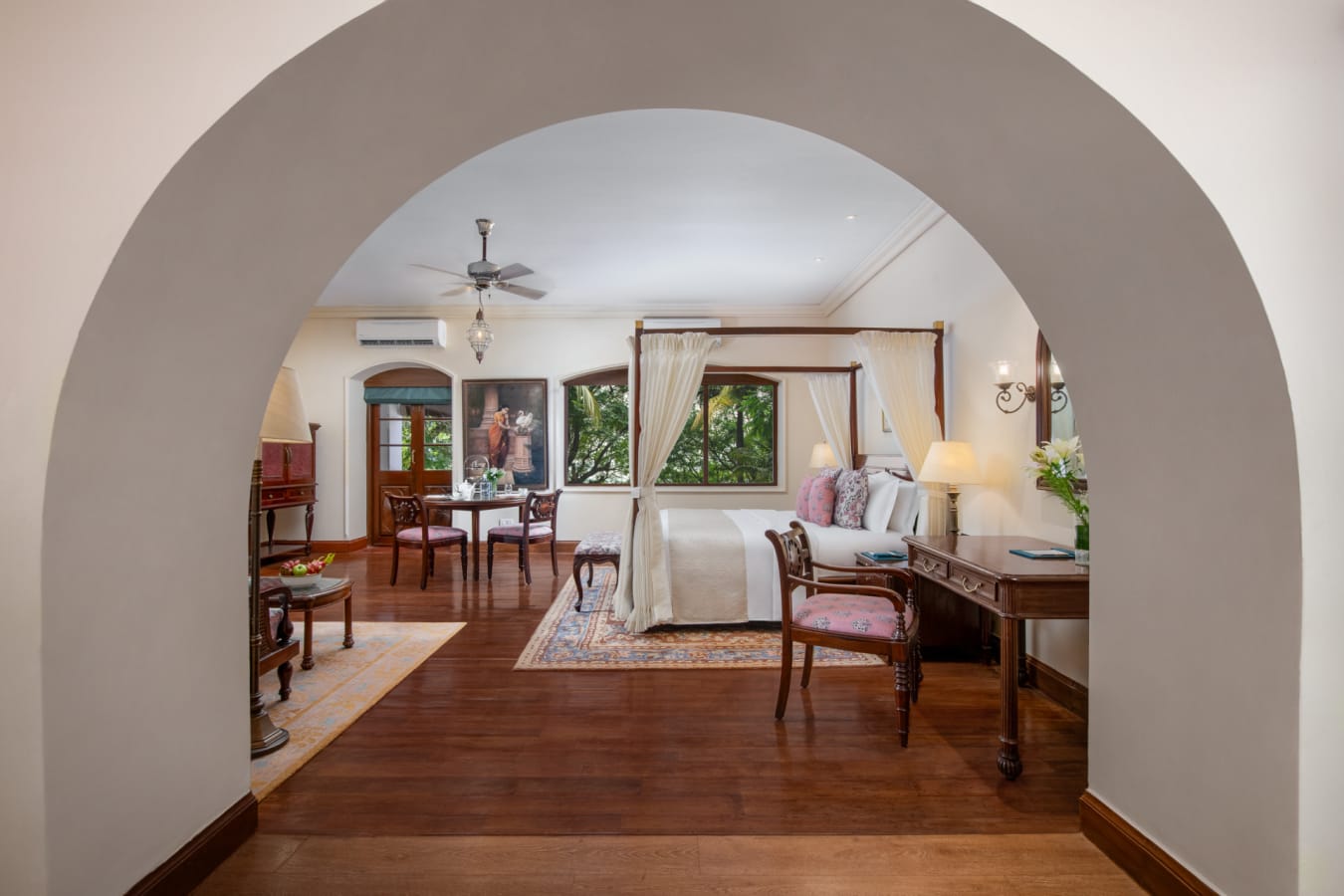Luxury Suite - Gateway Hotel