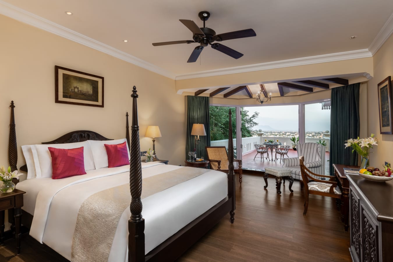 Premium Room - Gateway Hotel