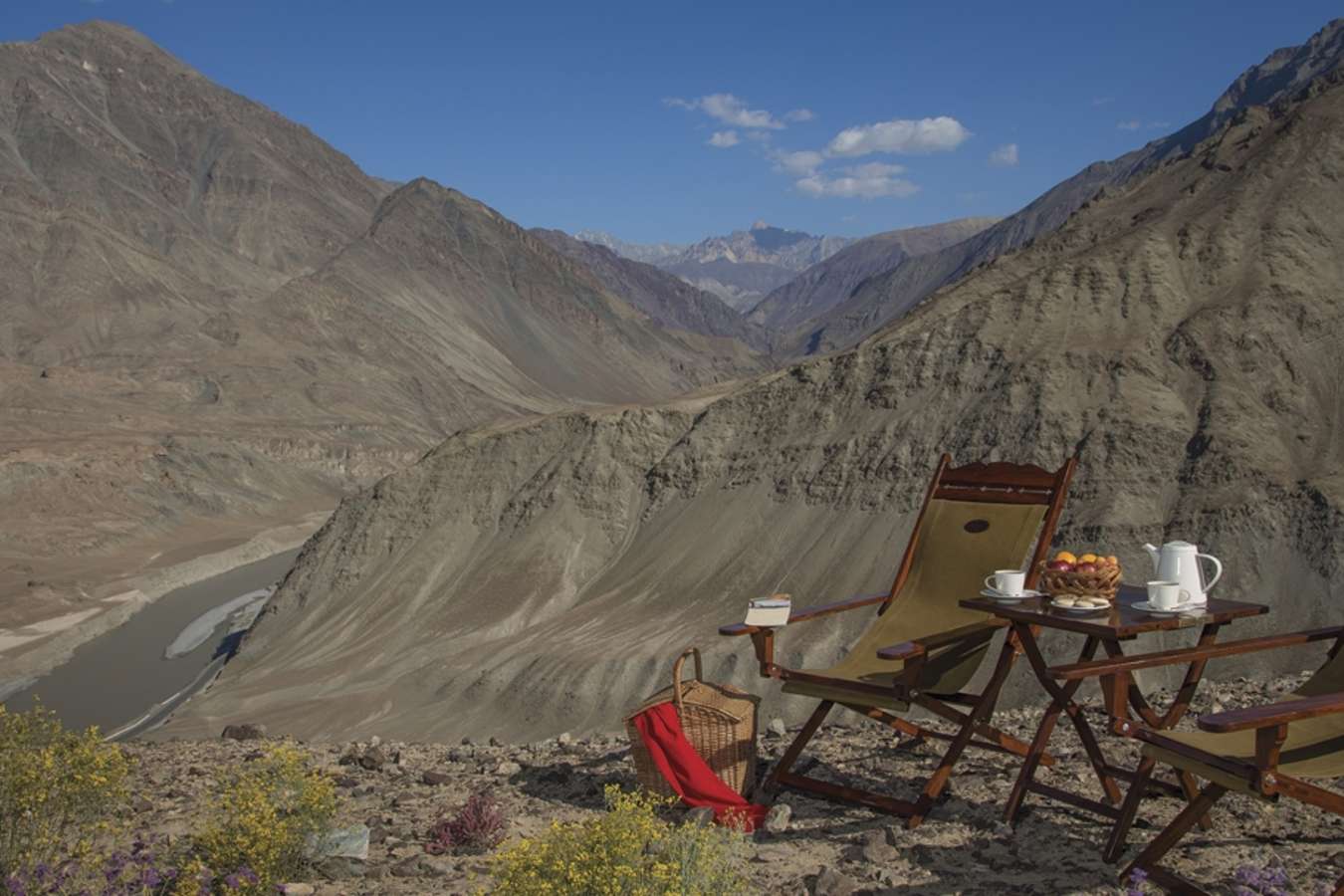Exploring Leh - The Grand Dragon