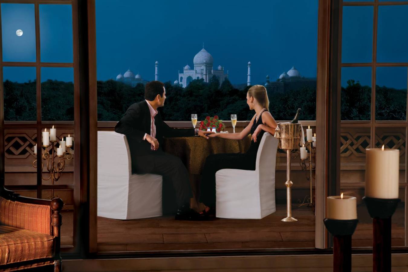 Private dining room & view of Taj Mahal  - The Oberoi Amarvilas