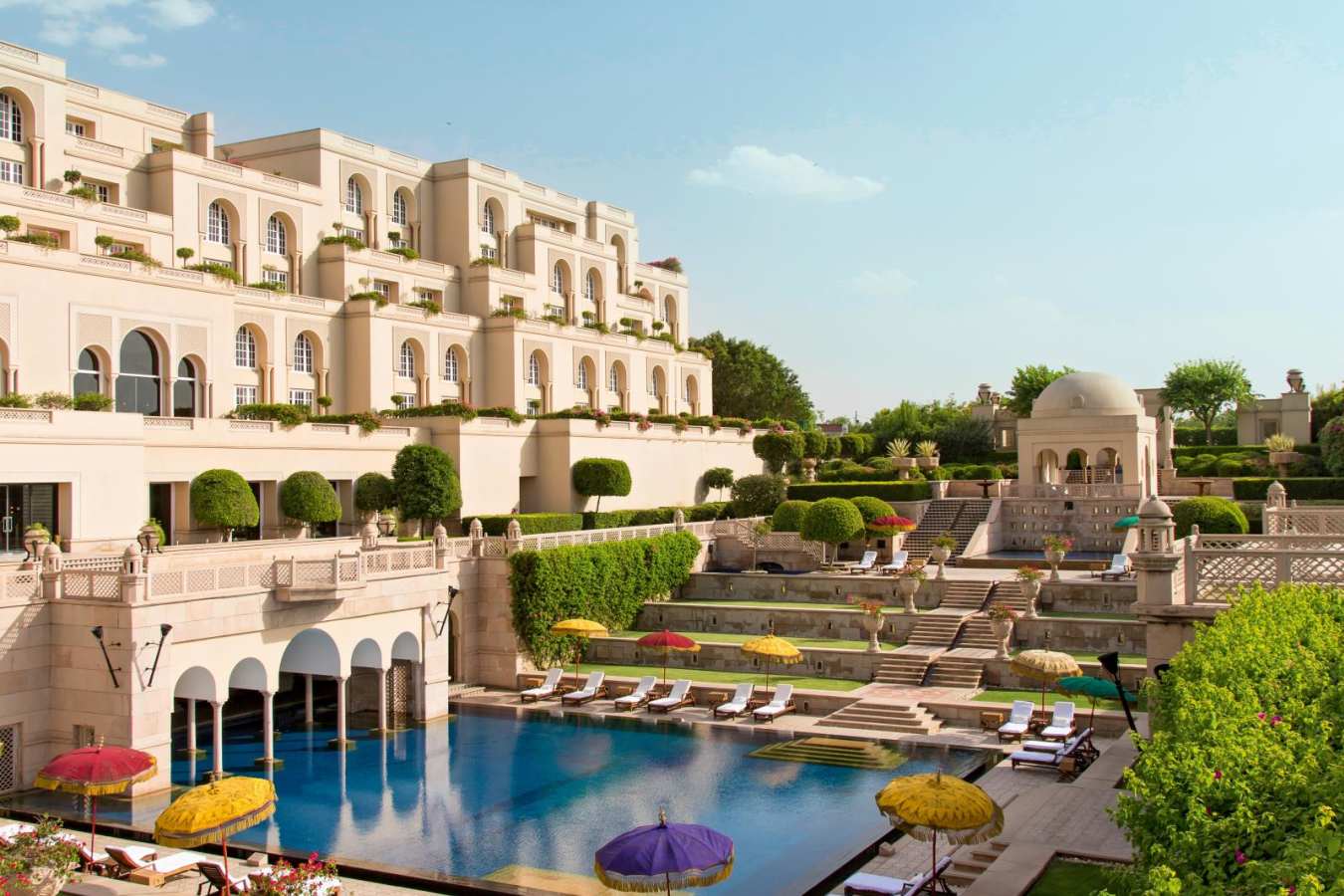 Exterior view of hotel & pool - The Oberoi Amarvilas
