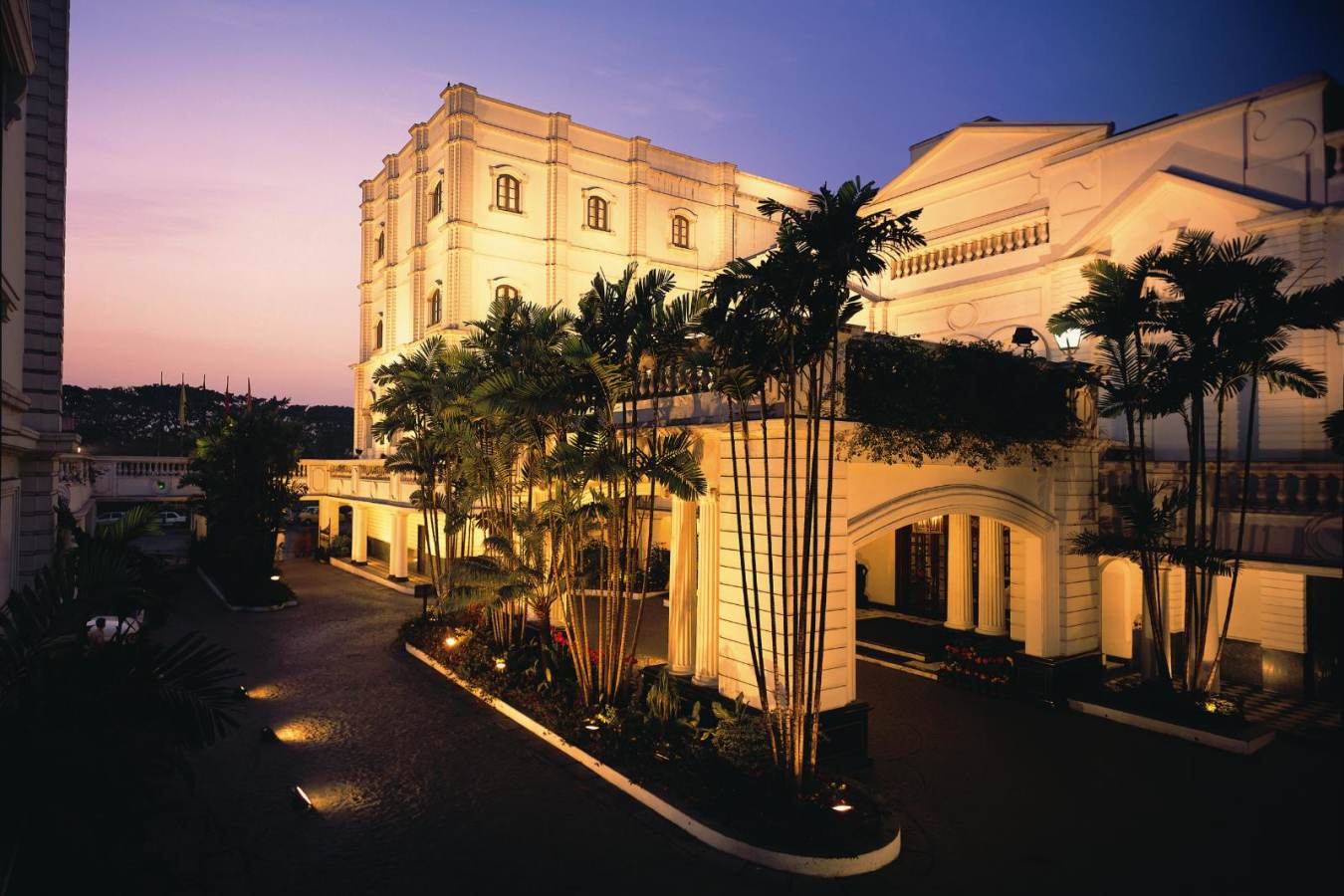 Exterior - The Oberoi Grand