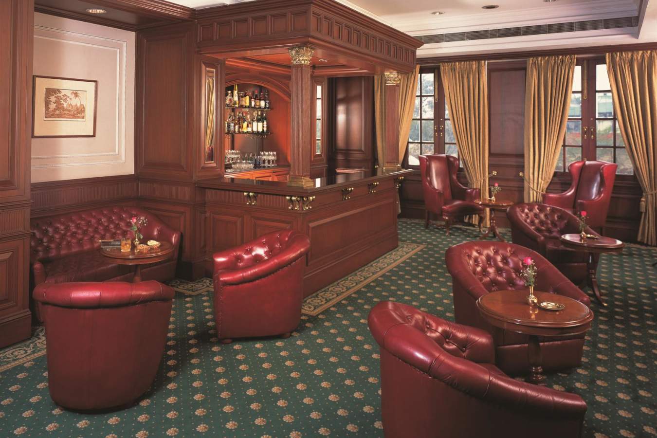 Bar - The Oberoi Grand