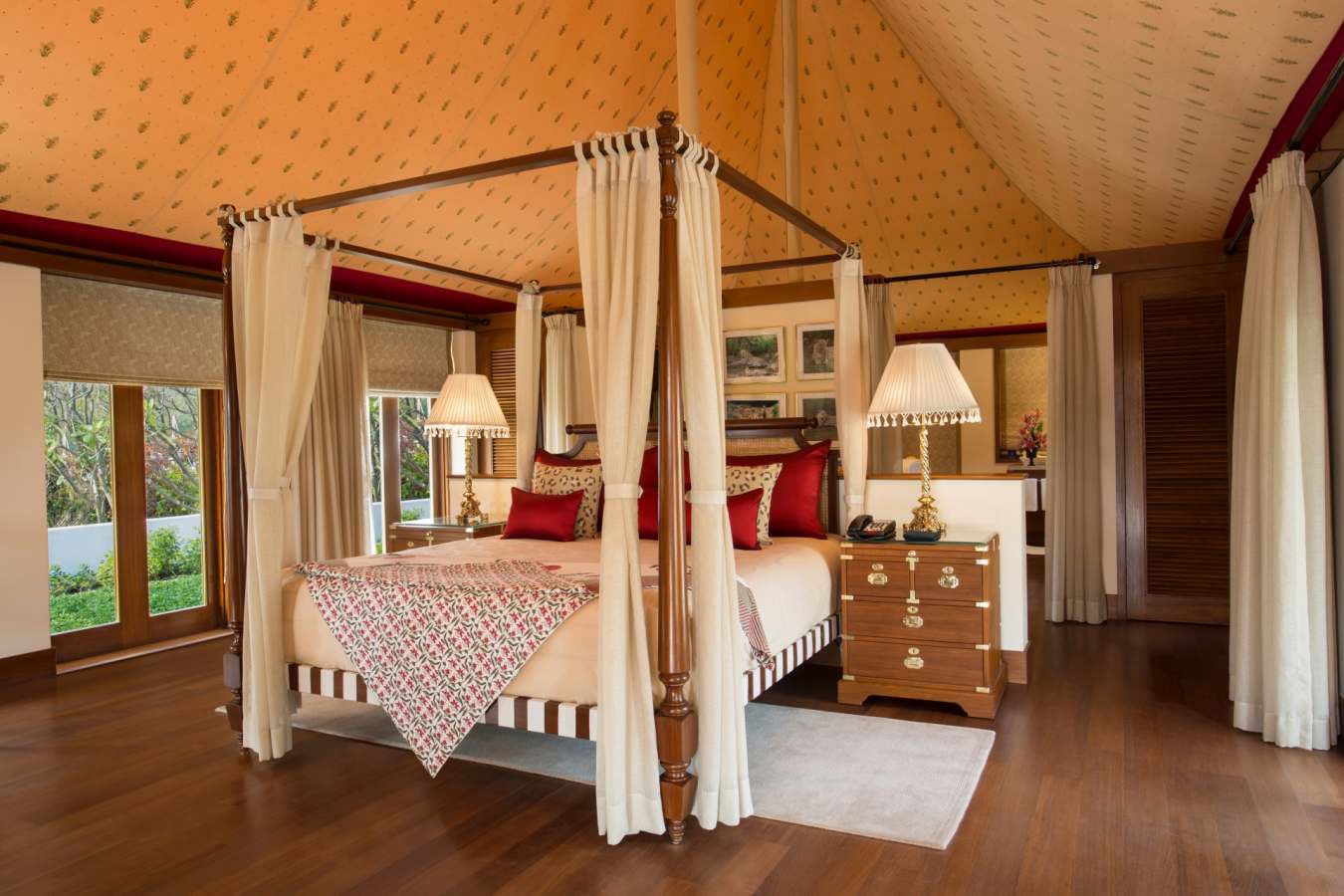 Royal Tent - The Oberoi Sukhvilas Resort & Spa