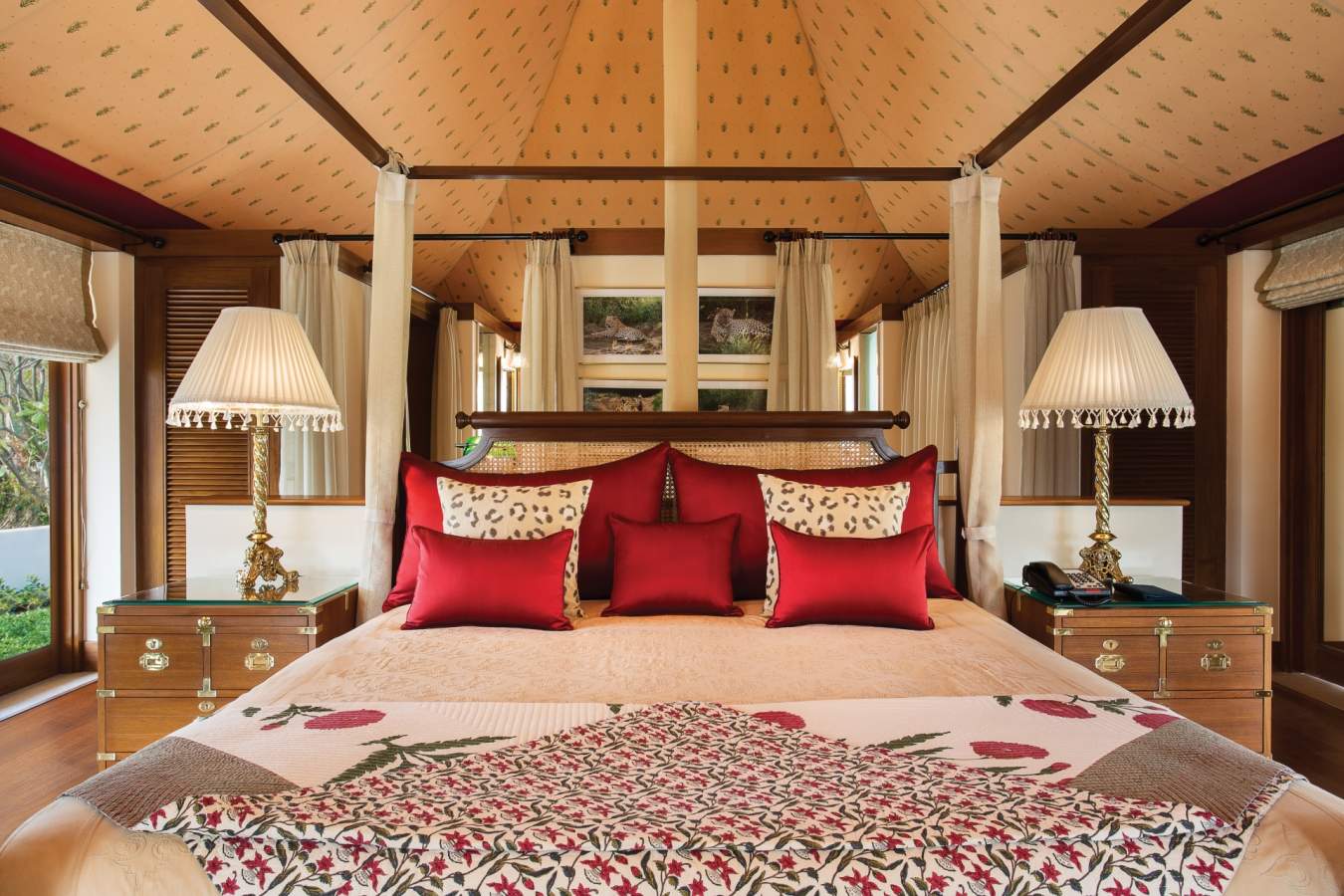 Royal Tent - The Oberoi Sukhvilas Resort & Spa