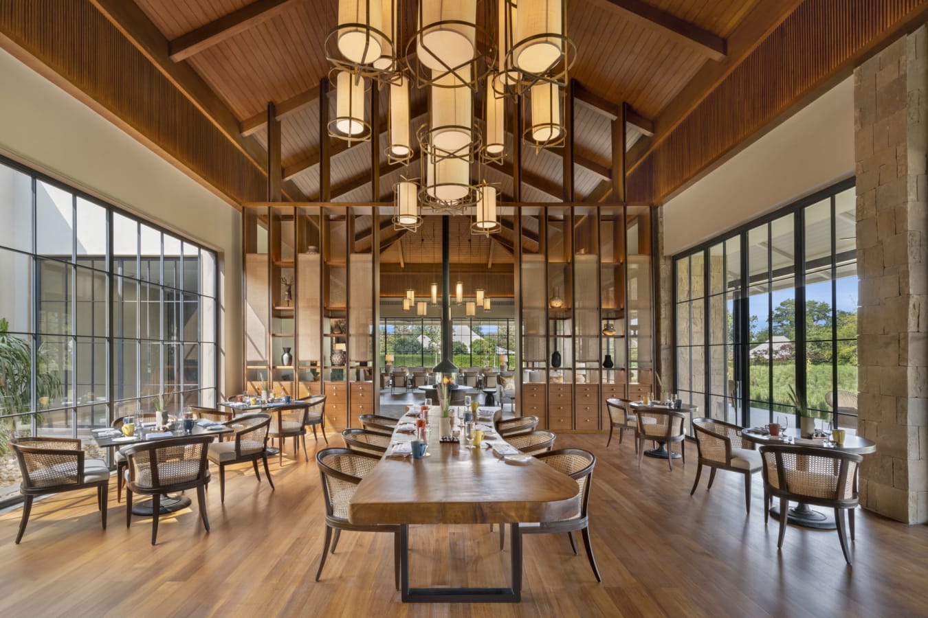 Dining Room - The Oberoi Vindhyavilas 
