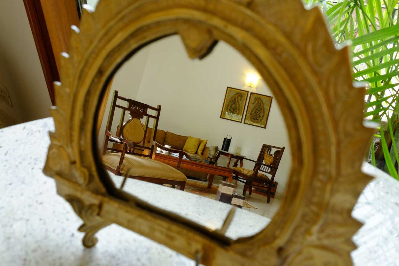 Mirror View - Thikana Delhi