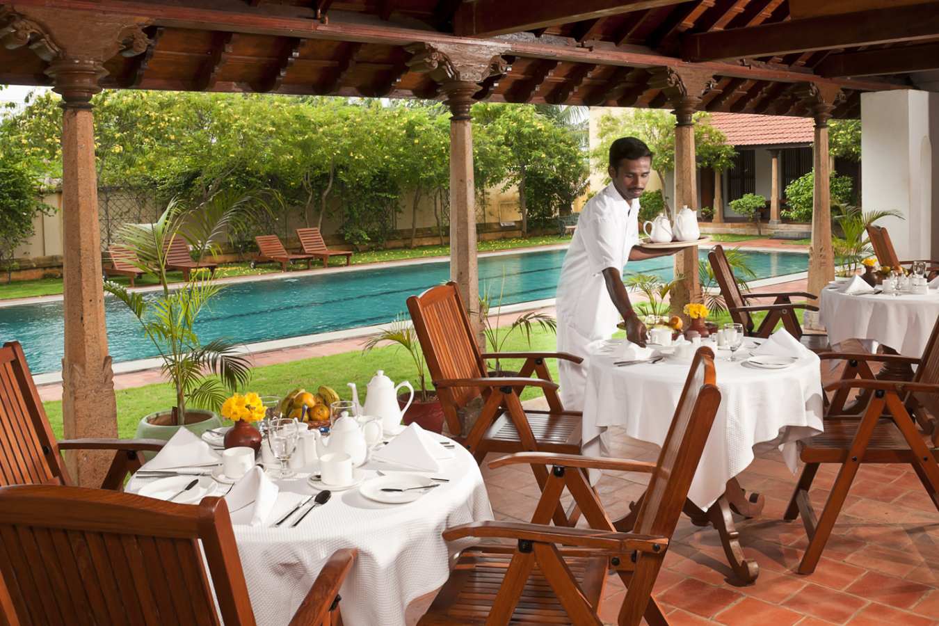 Dining by the pool Visalam