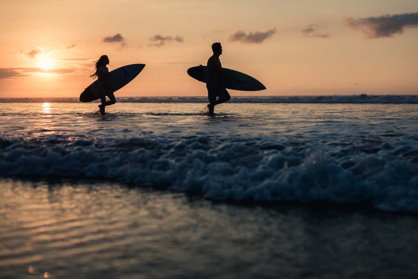 Surfing in Canggu - COMO Echo Beach