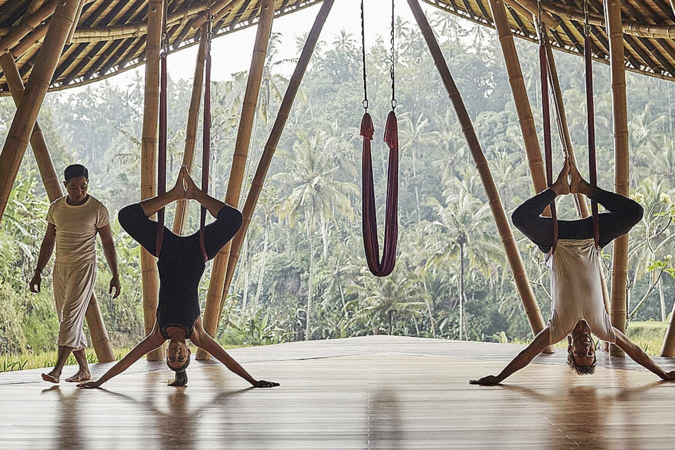 Anti Gravity Yoga - Four Seasons Sayan