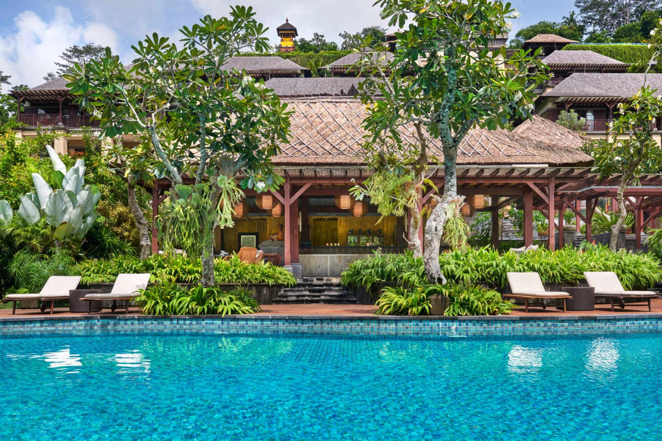 Pool Bar