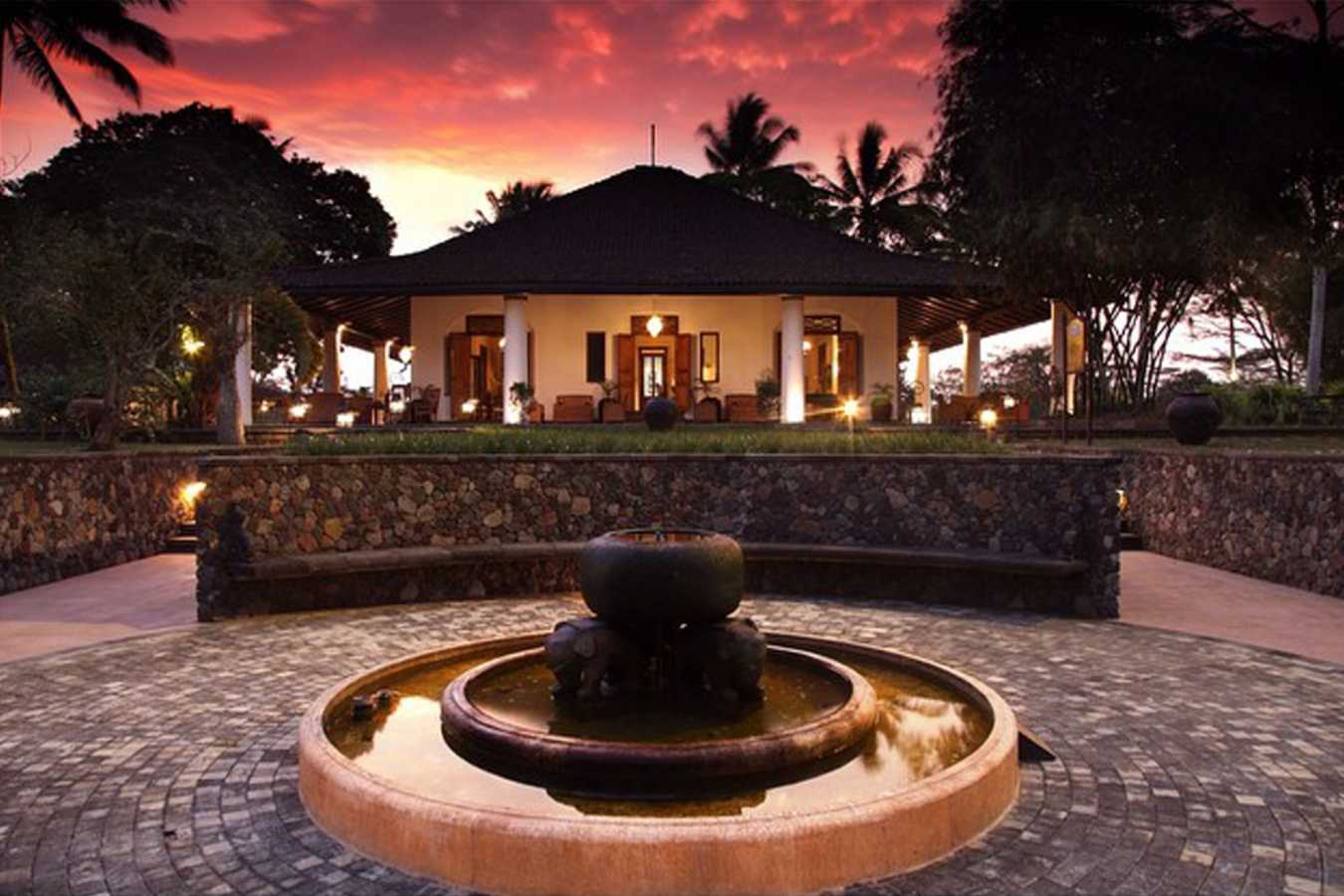 Club House Lobby - MesaStila