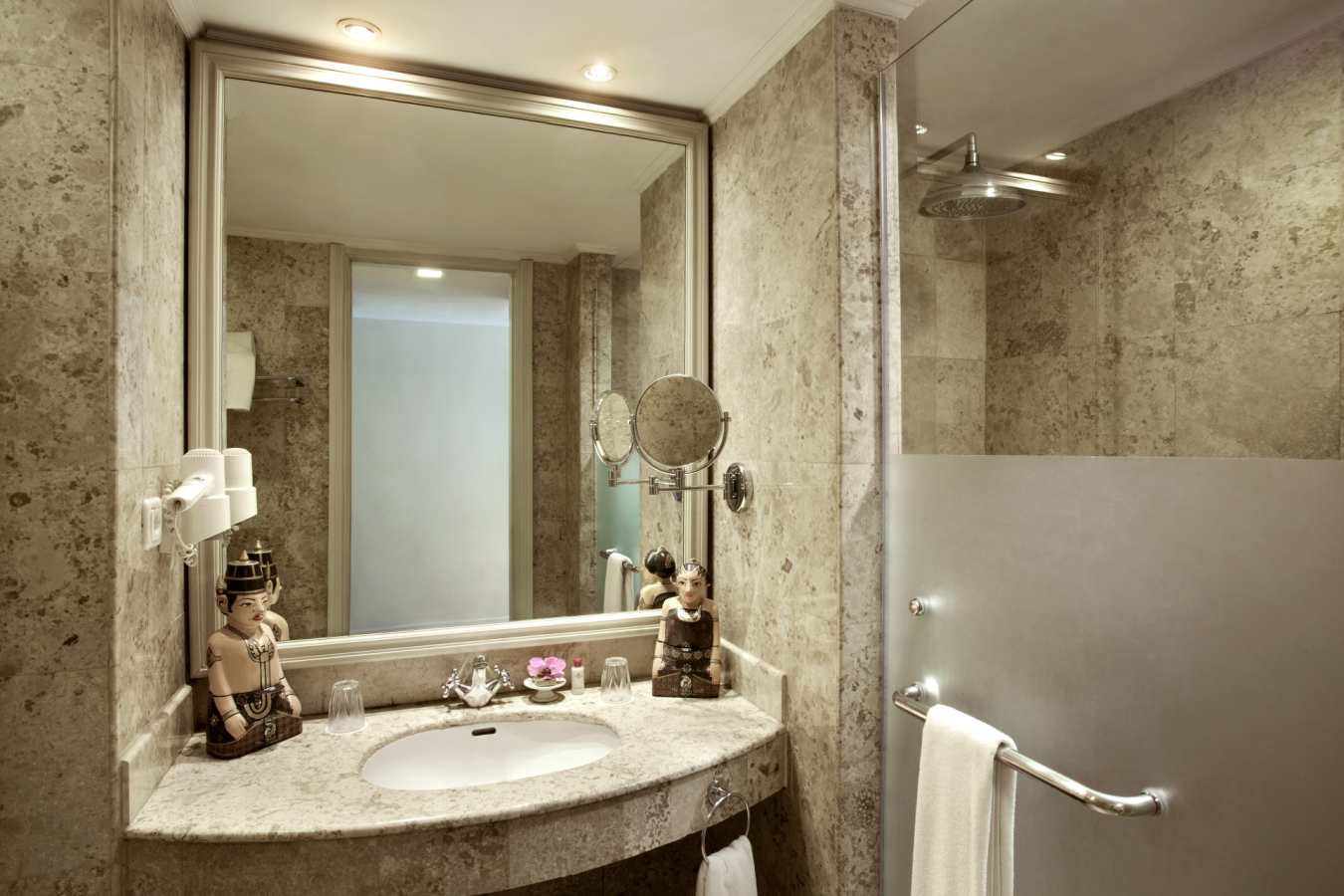 Bathroom - Phoenix Yogyakarta