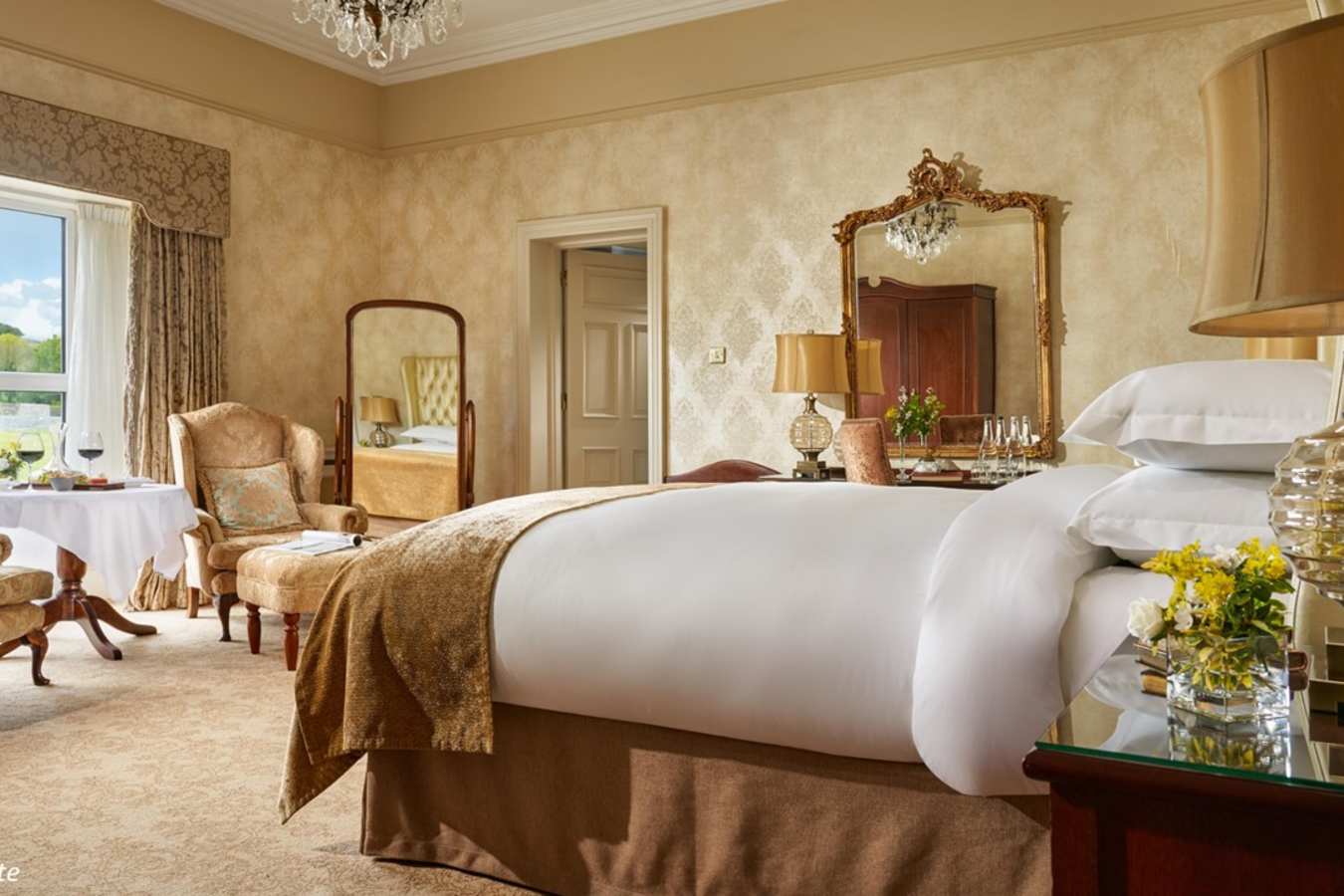 Abbey Suite 