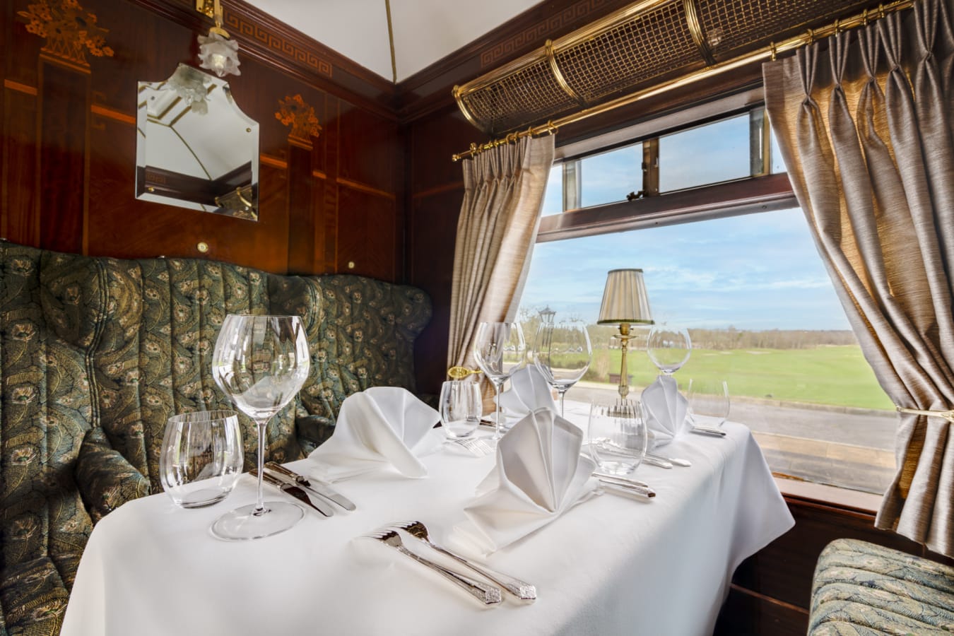 pullman table setting 