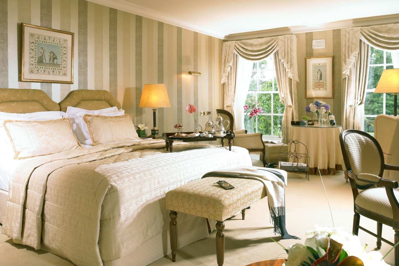 Superior Bedroom - Hayfield Manor Hotel
