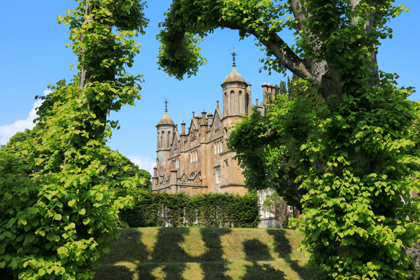 Glenam Castle 