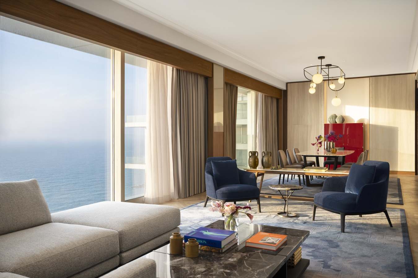 Royal SuiteLiving Room 