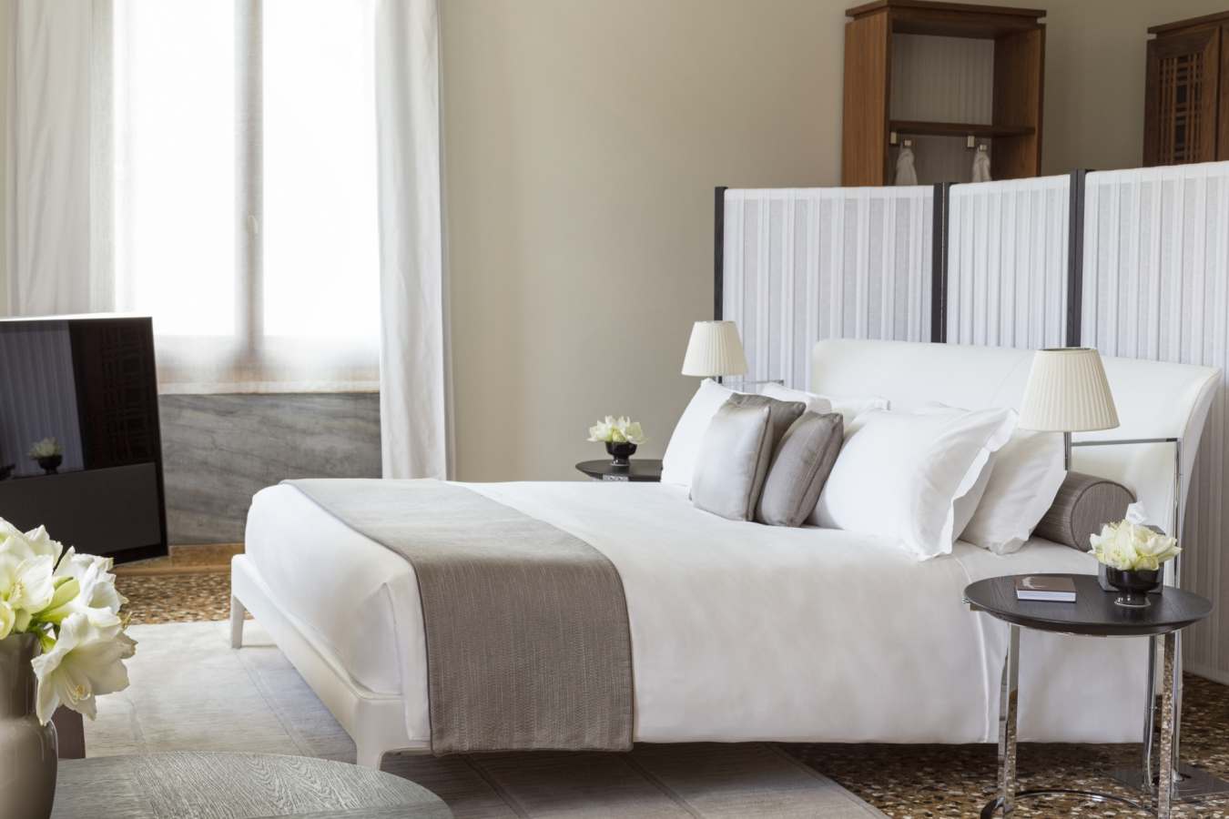 Grand Canal Suite bedroom - Aman Venice