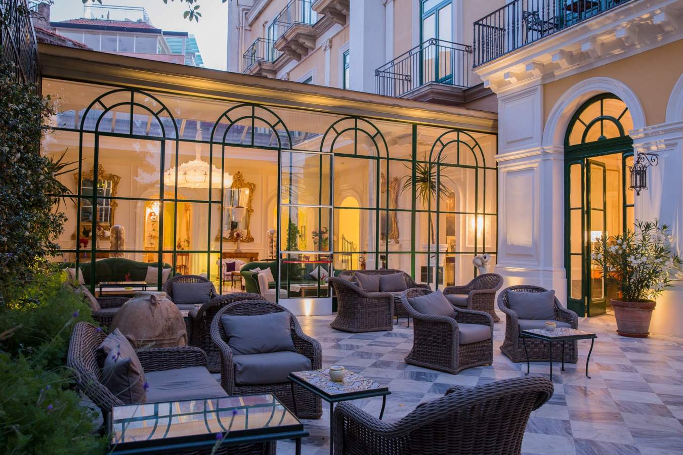 Patio - Bellevue Syrene
