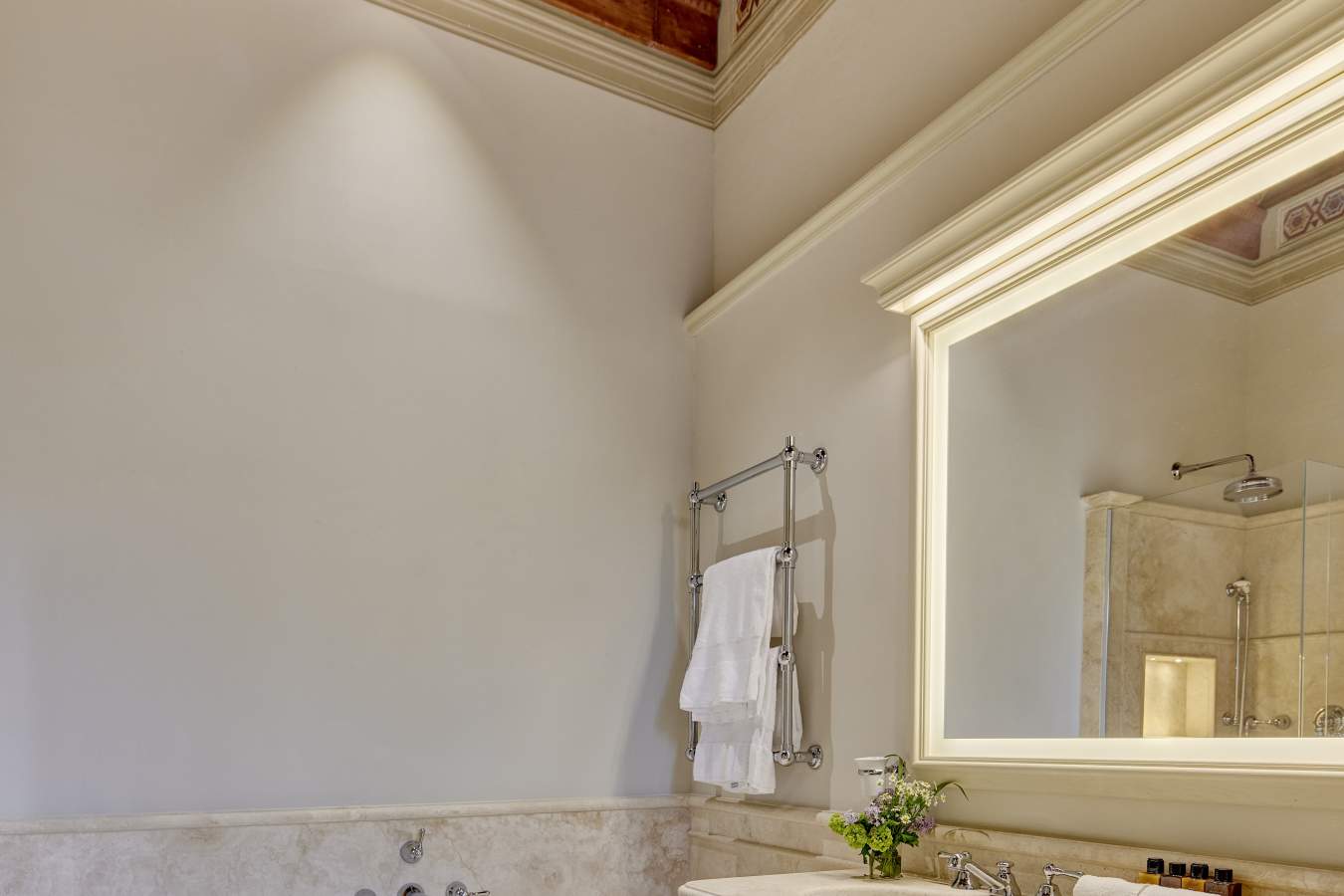 La Curia Bathroom